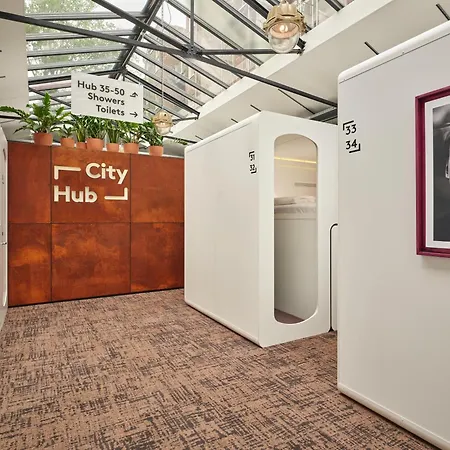 Отель Cityhub 4*
