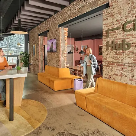 Cityhub Отель 4*