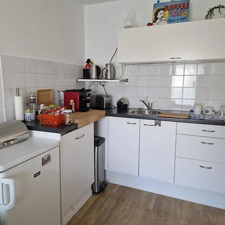 Johan's With Roofterrace And Cheap Parking - Since 2014 Privatunterkunft