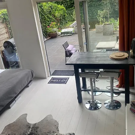 Apartamento Canal Garden Staywell Ámsterdam
