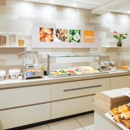Express - South By Ihg