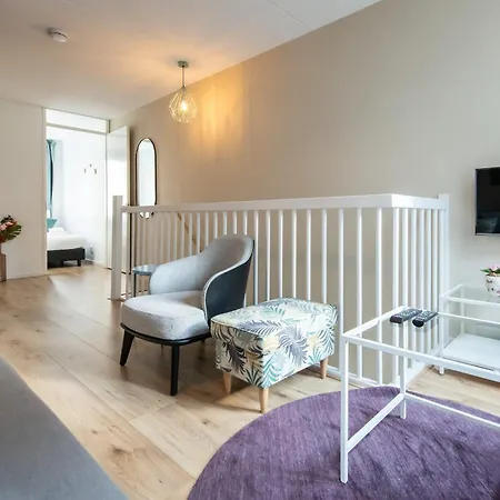 North Spacious For 6 Guests