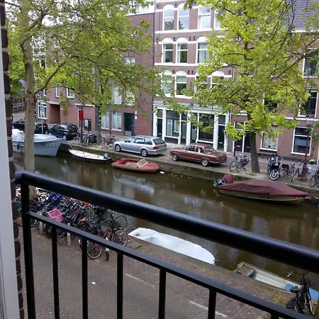 Apartment Jordaan Canal View