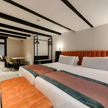 Hotel Catalonia Vondel 4*
