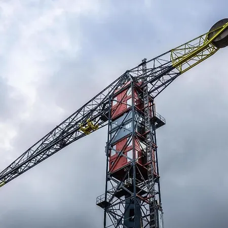 Crane Faralda Hotel