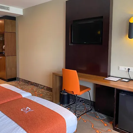 Xo Park West Hotel