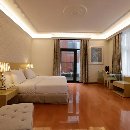 Hotel Chasse 4*