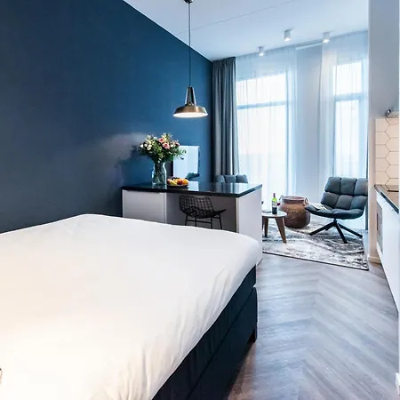 מלון דירות Numa Docklands 4*