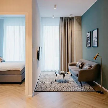 Numa Docklands מלון דירות 4*