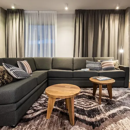 מלון דירות Numa Docklands 4*