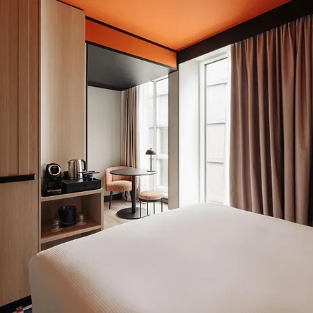 Doubletree By Hilton Station Hotel