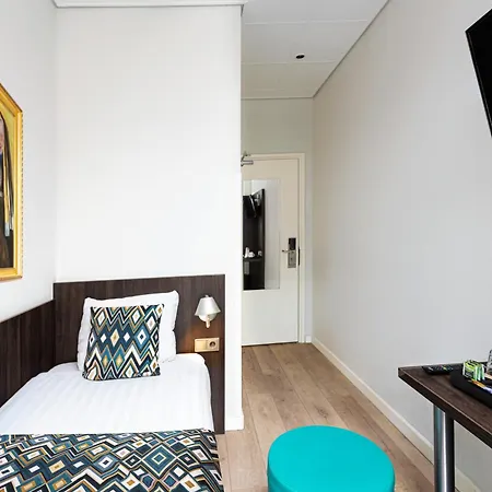 Damsquare Hotel
