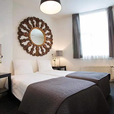 Hotel Quentin 3*