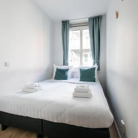 North Spacious For 6 Guests *