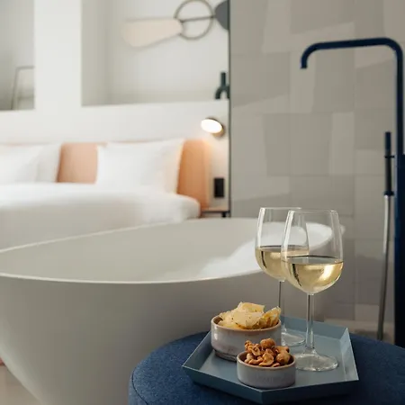 Conscious Museum Square Hotel 4*