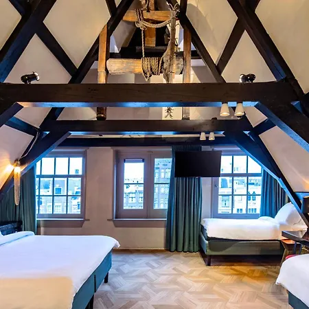 Mister Highland Hotell