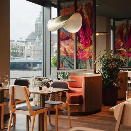 Hotel Doubletree By Hilton Station Amsterdam