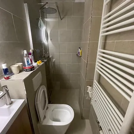 Apartament Luxe Bij Zuidas Met Tuin En Buitendouche