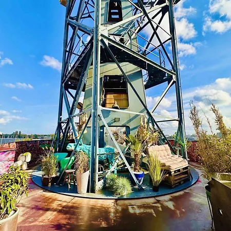 Crane Faralda Hotel