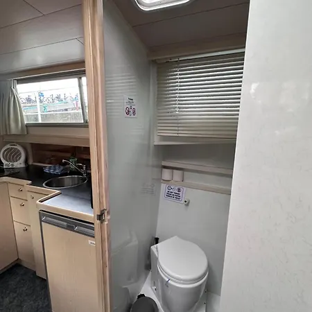 Luxury Houseboat Ámsterdam