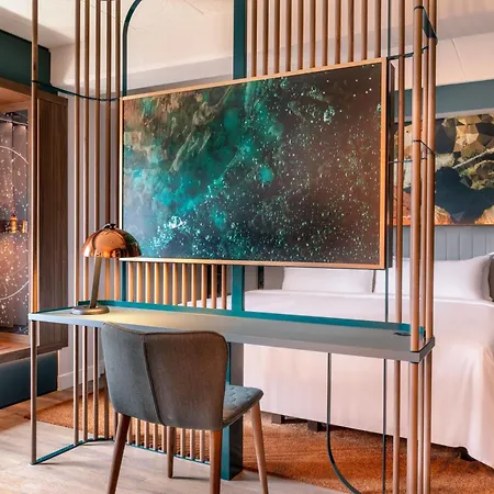 Hotel Renaissance