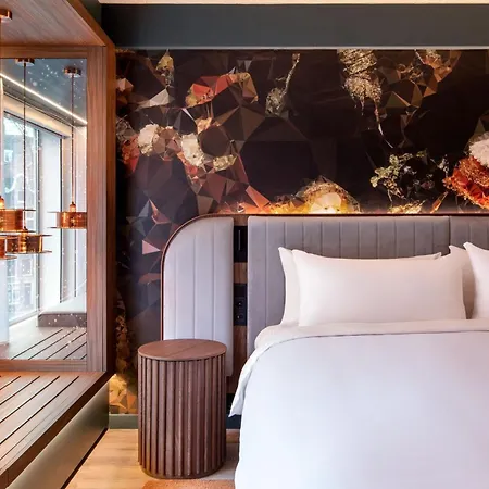 Hotel Renaissance 5*
