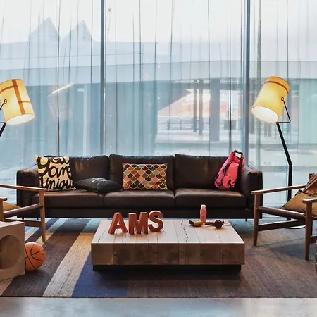 Moxy Houthavens 4*