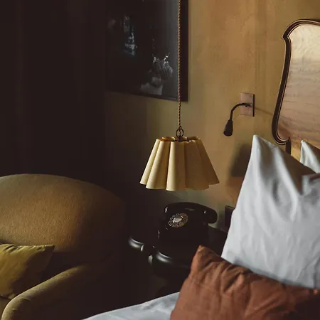 De Durgerdam, Hotell