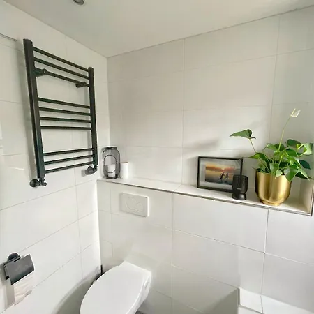 Сasa de vacaciones Spacious And Cozy House With Affordable Parking
