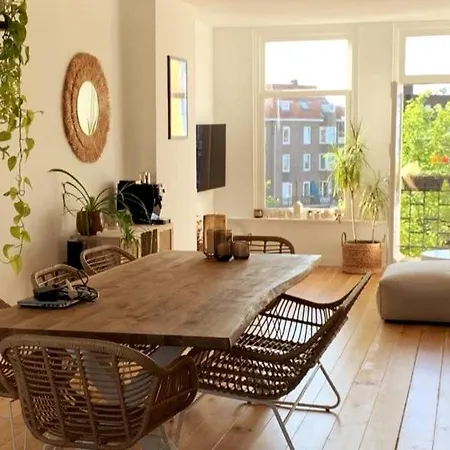 Canal View, Roofterrace Apartment *