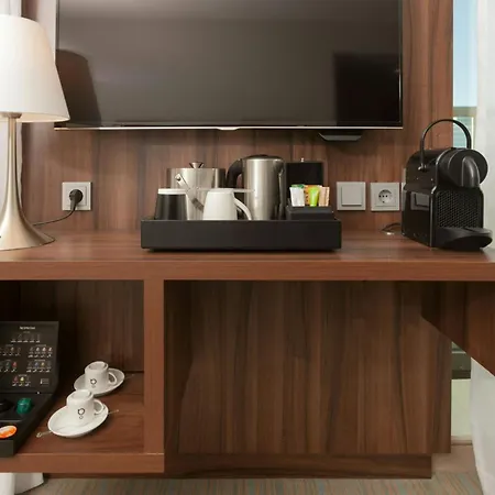 Courtyard By Marriott Arena Atlas 4*