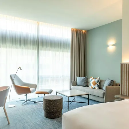 Hotel Courtyard By Marriott Arena Atlas