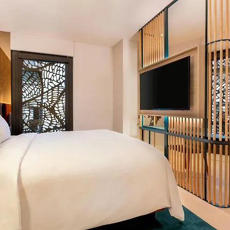 Hotel Renaissance 5*