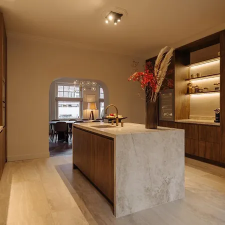 Sophisticated In Central 암스테르담