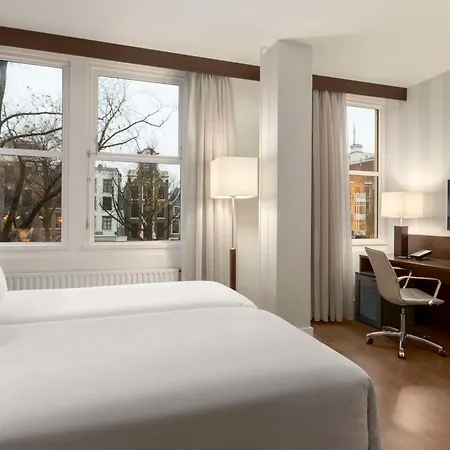 Nh City Centre 4*