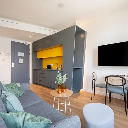 Limehome Gatwickstraat *