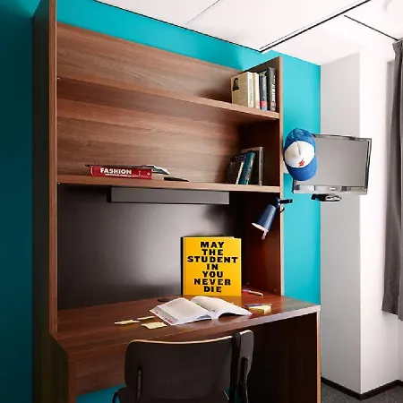 Hotel The Social Hub West 3*