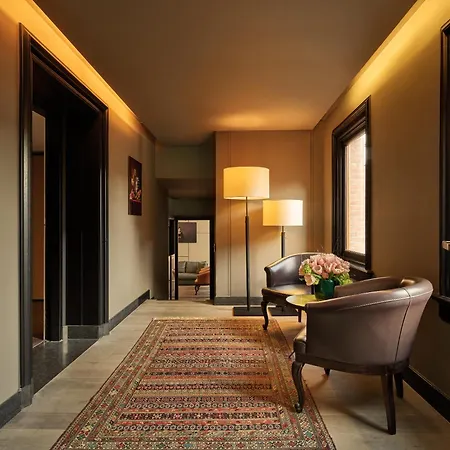 Hotel Conservatorium 5*