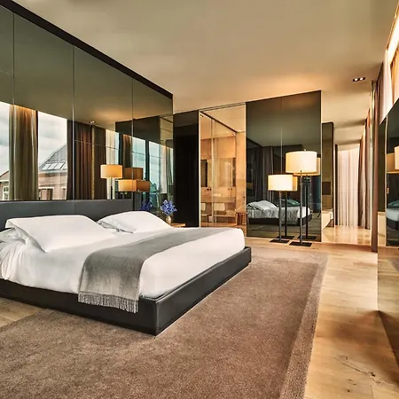 Hotel Conservatorium 5*