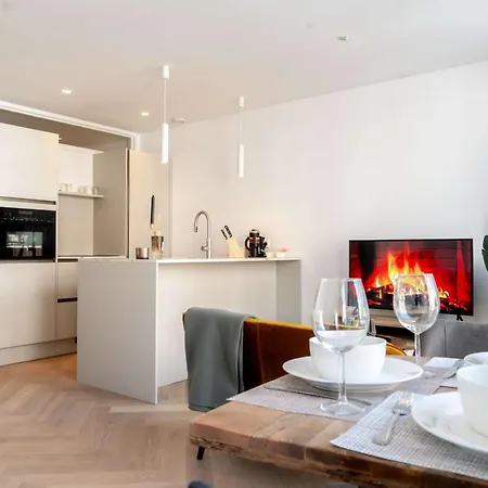 Cozy One Bedroom At Centrum Apartmán