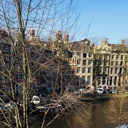 住宿加早餐酒店 Joyjoyjoy The Royalty Ecolicous Design House In A Historic Canalhouse From 1618 With 2 Bedrooms With Top Floor Views Over The Canals