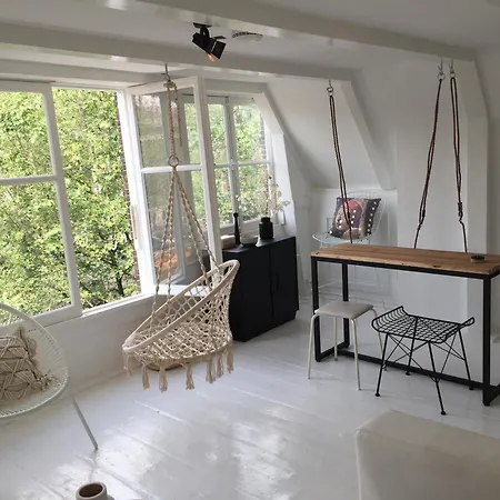 Joyjoyjoy The Royalty Ecolicous Design House In A Historic Canalhouse From 1618 With 2 Bedrooms With Top Floor Views Over The Canals 阿姆斯特丹