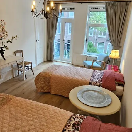 Apartment Center, Nearby Vondelpark *