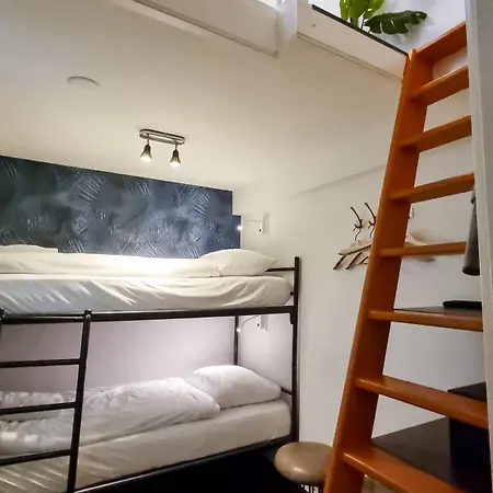 Tourist One 2* אמסטרדם