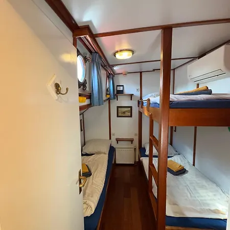 ホテル Hotelboot Zwaan