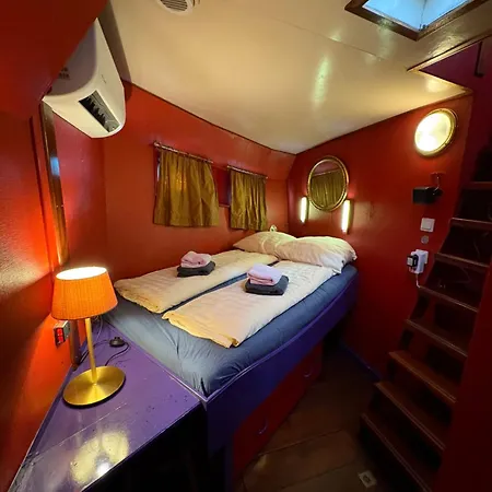 Hotelboot Zwaan ホテル アムステルダム