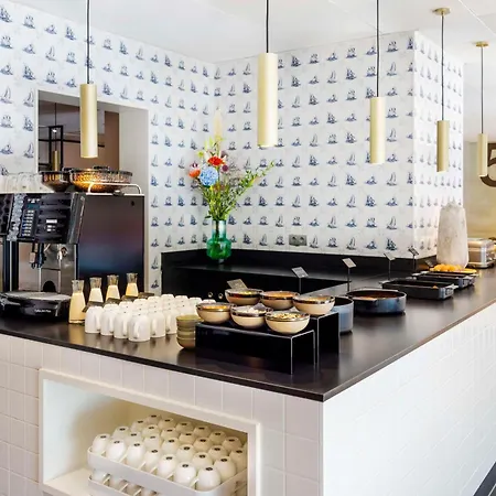 Nh Leidseplein Hotel 4*
