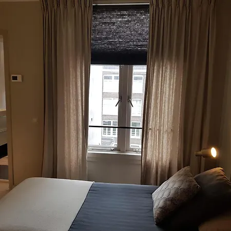 The Superstay Boutique Guestroom * Amsterdam