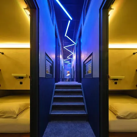 胶囊旅馆 The Hyve Capsule 阿姆斯特丹