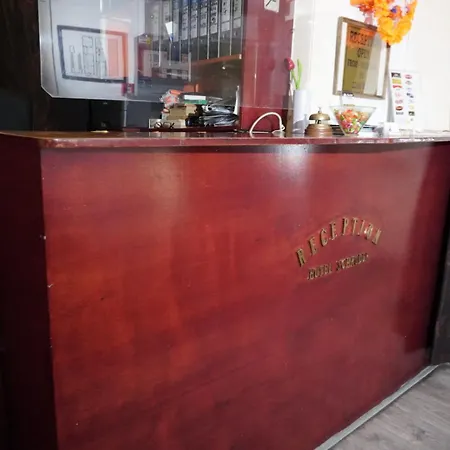 슈로더 *